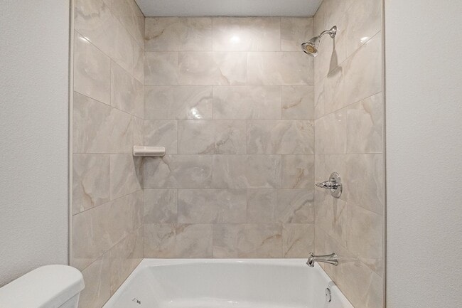 Building Photo - Paradise-Newer construction, 2 bed 2 bath +Bonus room, Garage, fenced yard, RV parking