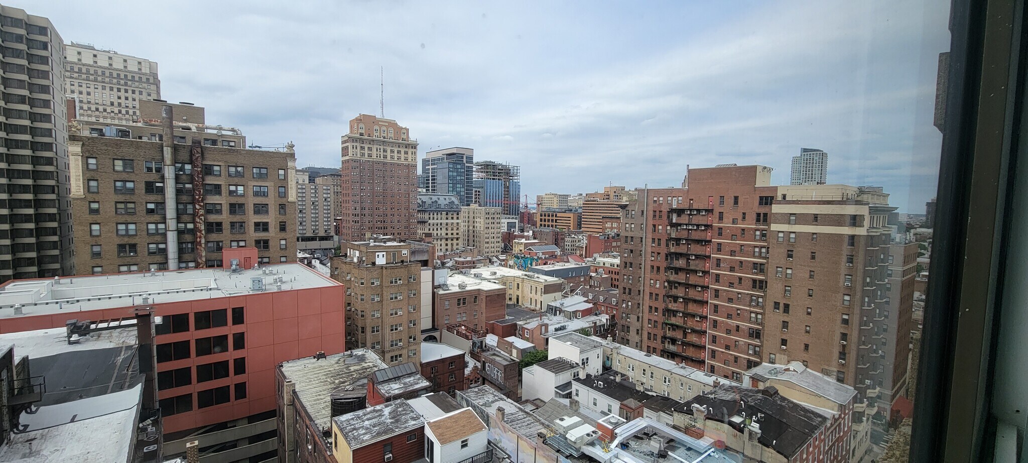 Building Photo - 1326 Spruce St