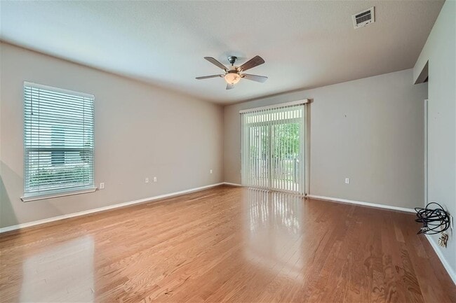 Building Photo - 120 Muir Ct