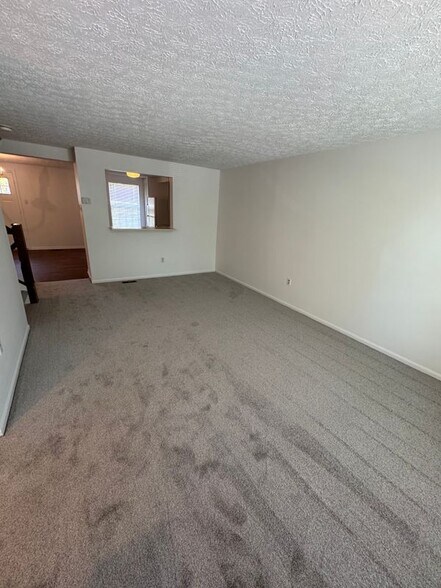 Building Photo - 9730 Red Clover Ct