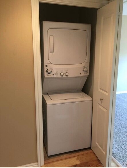 There is actually newer washer dryer now - 5 500 W