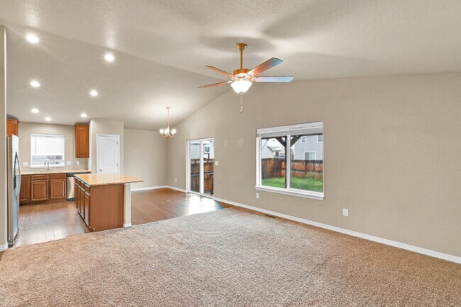 Building Photo - $2,550 - 4 Bed, 3 Bath Home in Colorado Sp...