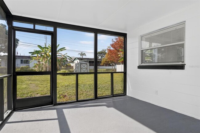 Building Photo - 3034 Touraine Ave