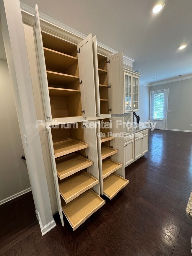 Building Photo - 707 Topsail Ln