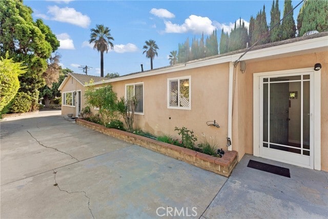 Building Photo - 2423 San Pasqual St