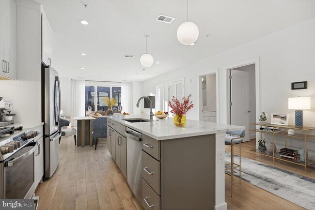 Primary Photo - 2234 11th St NW