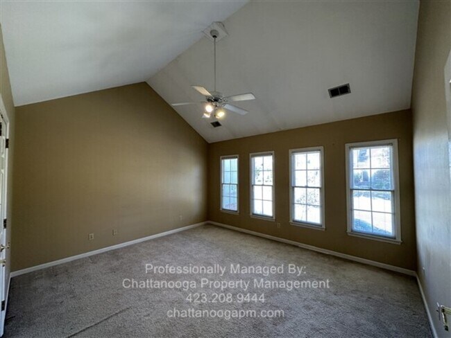 Building Photo - 7420 Hamilton Run Dr