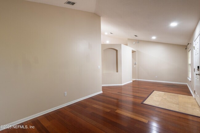 Building Photo - 1341 Grey Feather Ln