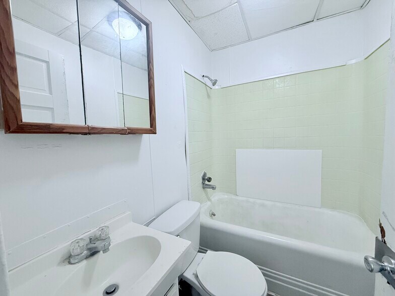 Bathroom - 321 Clay St