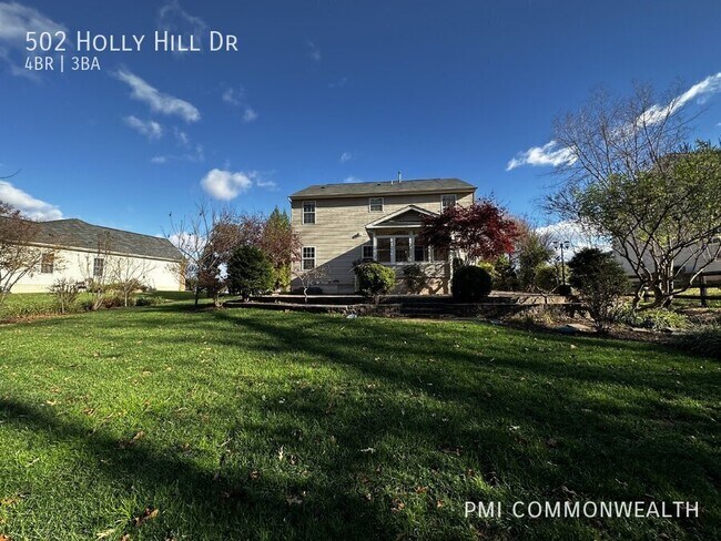 Building Photo - 502 Holly Hill Dr