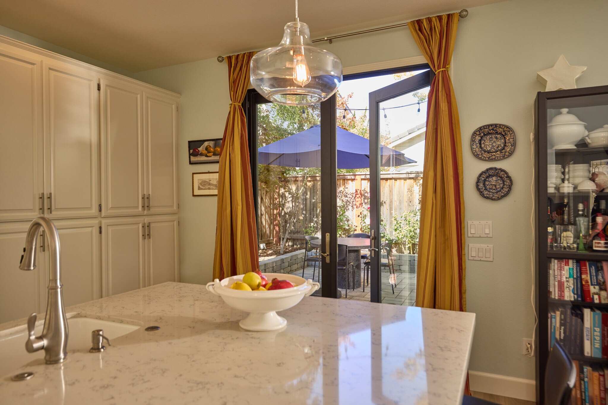 French Doors to Kitchen - 10 Summerbrooke Cir
