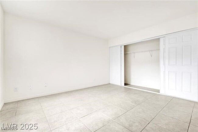 Building Photo - 4131 Gannet Cir