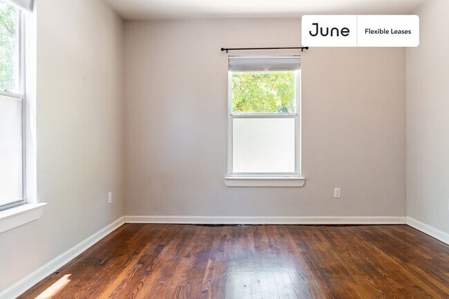 Building Photo - 1001 Gullett Street