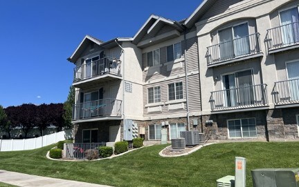 Building Photo - 981 W 1410 S