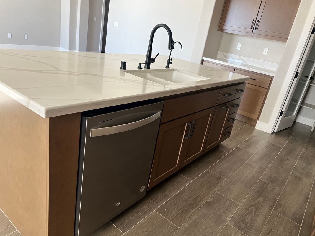 Building Photo - 2557 Orinoco Pl