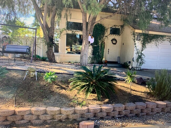 Building Photo - 23465 Via Ronda