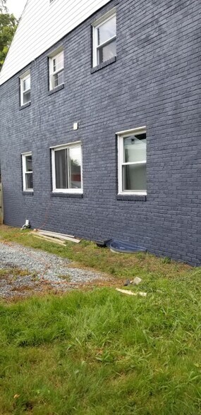 Building Photo - 6309 Longfellow St