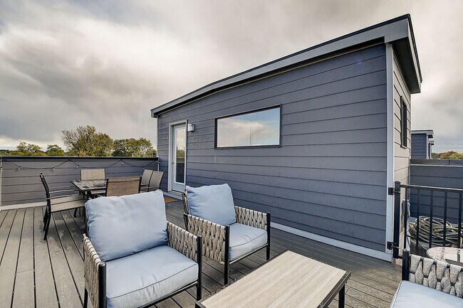 Building Photo - 1326 Colere Pl