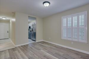 Building Photo - 66 Montebello Ln
