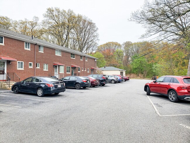 Building Photo - 89 Wilson Dr