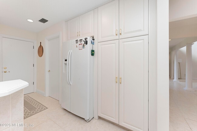 Building Photo - 48 Village Walk Dr