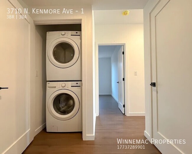 Building Photo - 3710 N Kenmore Ave