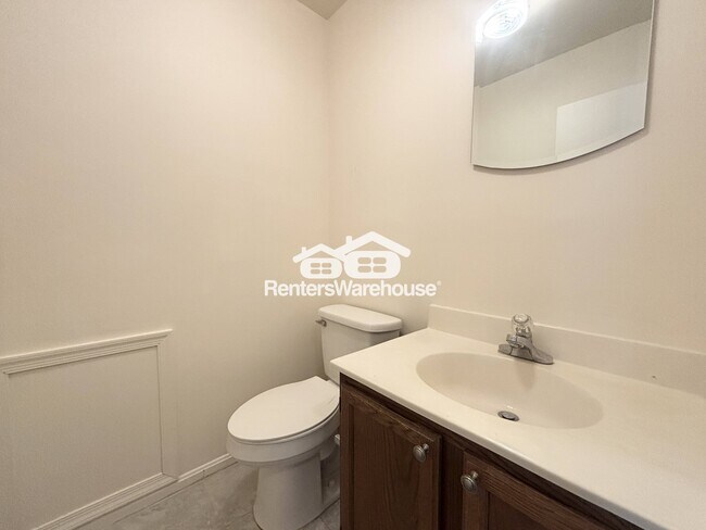 Building Photo - 1525 Casino Cir