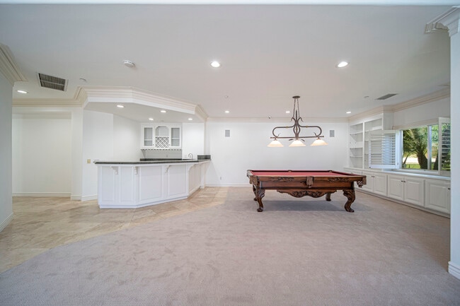 Building Photo - 1160 N Easley Canyon Rd