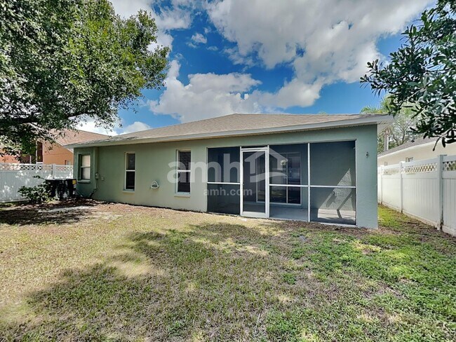 Building Photo - 1012 Cristelle Jean Dr