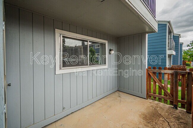 Building Photo - 7185 S Gaylord St