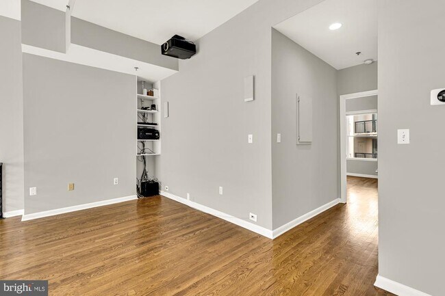 Building Photo - 1437 Rhode Island Ave NW