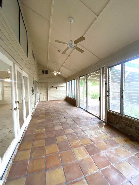 Building Photo - 14803 El Miranda Dr