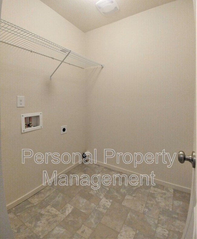 Building Photo - 1329 NE 72nd Way