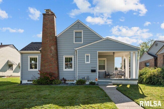 Primary Photo - 2133 Warren St