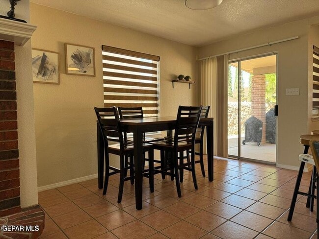 Building Photo - 1485 Desierto Rico Ave