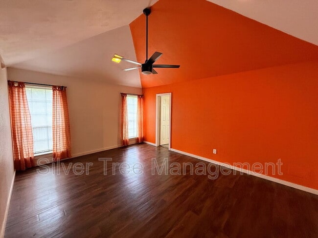 Building Photo - 7716 Pampas Dr