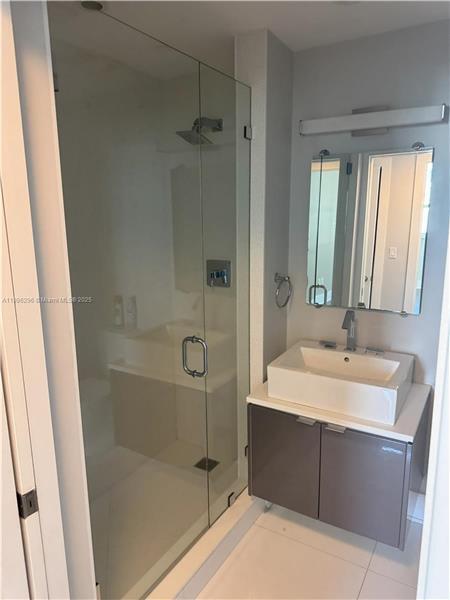 Building Photo - 5970 Indian Creek Dr