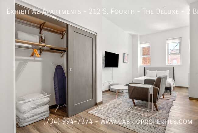 Building Photo - Exhibit A2 Apartments - 212 S. Fourth -The Deluxe - 2 Bed/1 Bath