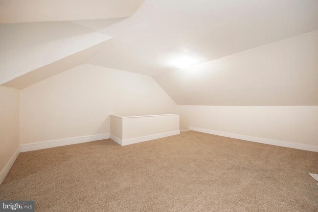 Building Photo - 524 N Franklin St