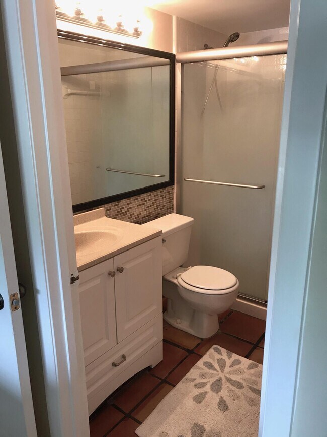 Building Photo - 1107 Green Pine Blvd