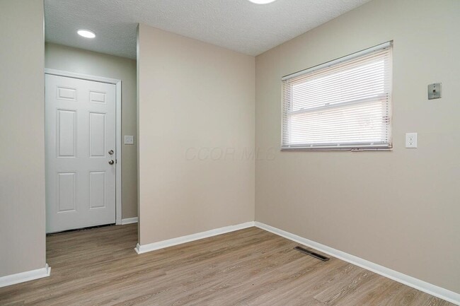 Building Photo - 1775 Alcoy Dr