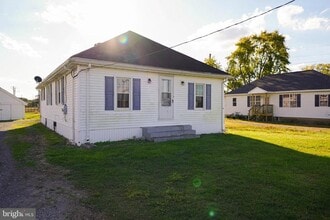 Building Photo - 1430 Mt Hermon Rd