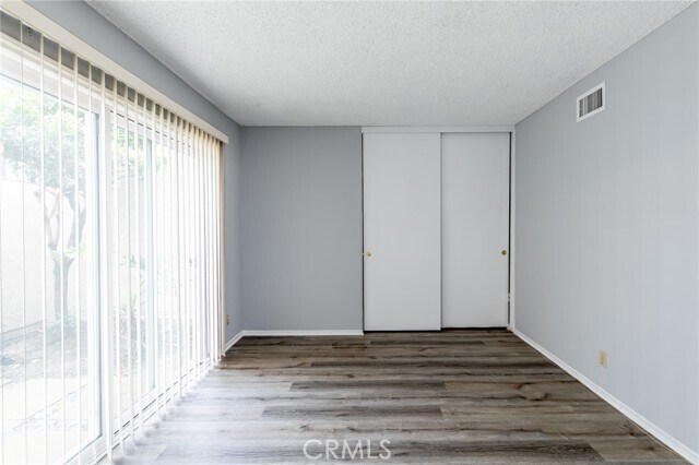 Building Photo - 32 Lone Pine