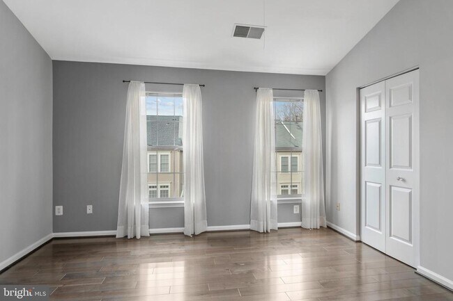 Building Photo - 4384 Sutler Hill Square