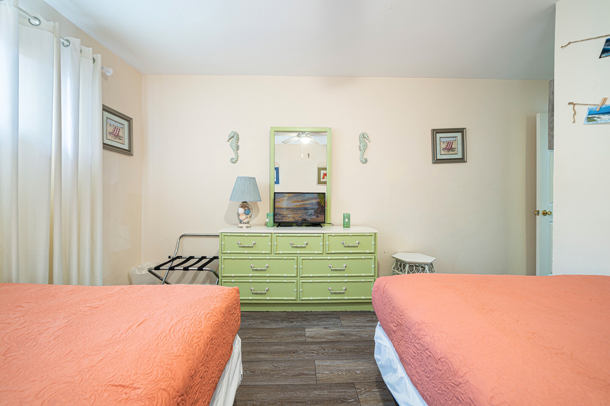 Building Photo - 4000 Gulf Terrace Dr