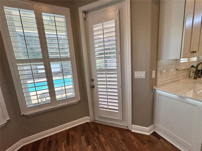 Building Photo - 212 Montara Drive