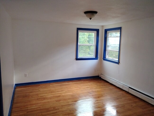 Building Photo - 15 Robert Arey Dr