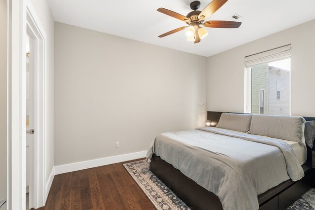 Building Photo - 807 Nicholson St