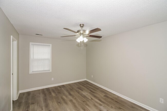 Building Photo - 7107 Butterfly Dr