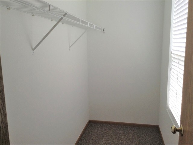 Building Photo - 2810 Cadbury Cir